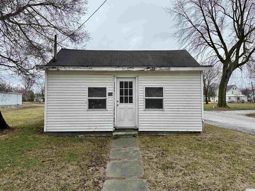 718 - 718 1/2 Buchanan, Carthage, IL, 62321 | Card Image