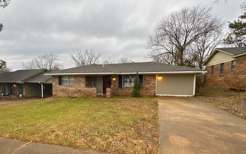 556 Melton Ave, Memphis, TN, 38109-3629 | Card Image