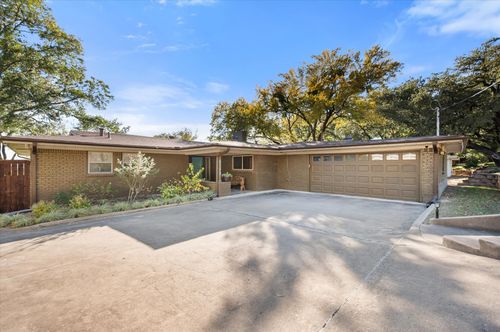 6113 Valley View Dr, Fort Worth, TX, 76116-8208 | Card Image