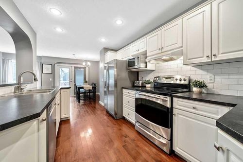 119 Bridlecreek Terr Sw, Calgary, AB, T2Y3N8 | Card Image