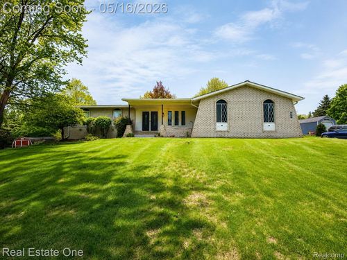 2553 Bullard Rd, Hartland, MI, 48353-3003 | Card Image
