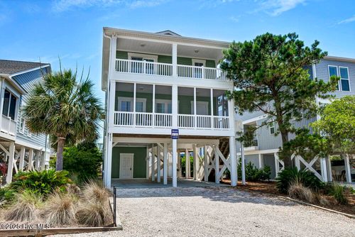 421 30th St, Sunset Beach, NC, 28468-4174 | Card Image