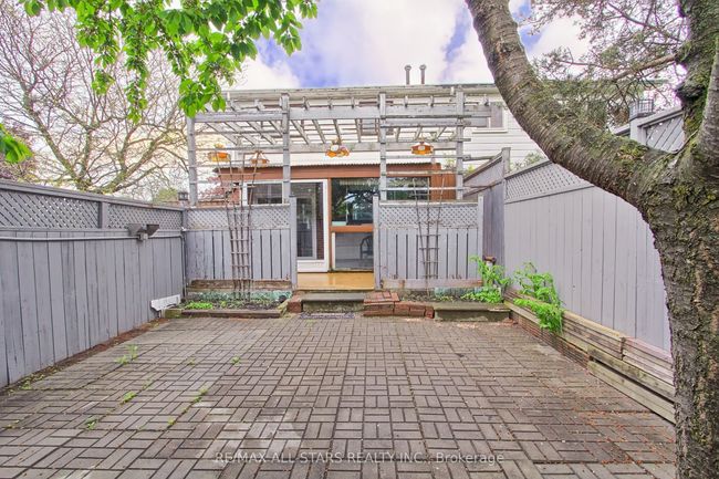 48 Archdekin Dr, House attached with 5 bedrooms, 3 bathrooms and 4 parking in Brampton ON | Image 44