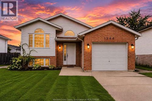 1344 Giselle Cres, Windsor, ON, N8W5P5 | Card Image