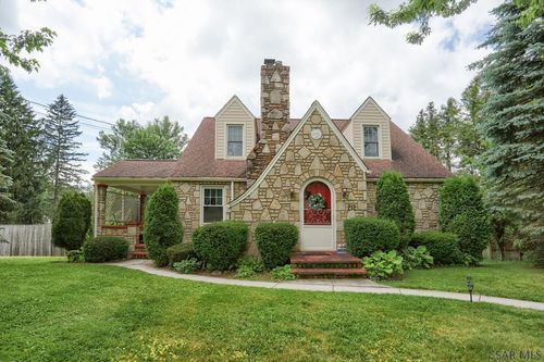 212 Arbutus Ave, Johnstown, PA, 15904-2347 | Card Image