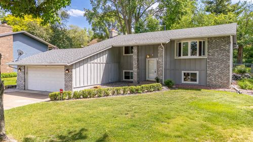 1630 Camelot Ln Ne, Fridley, MN, 55432-5217 | Card Image