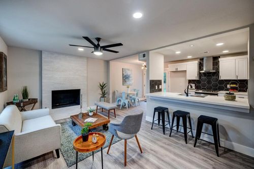 b-5001 Cottonwood Cir, Austin, TX, 78723-5314 | Card Image