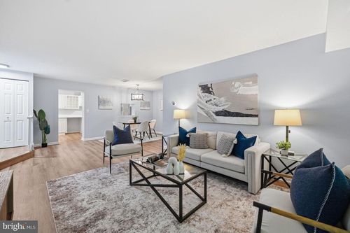 101-a-5928 Cove Landing Rd, BURKE, VA, 22015-4740 | Card Image