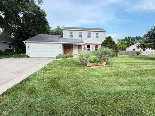 112 Wintergreen Dr, Noblesville, IN, 46062-8537 | Card Image