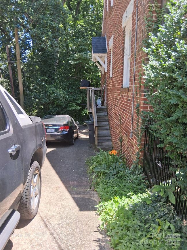 274 N Mulberry St, Condo with 3 bedrooms, 2 bathrooms and null parking in Statesville NC | Image 24