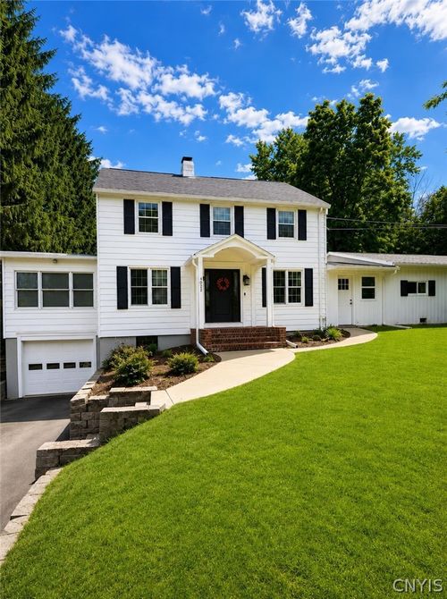 4022 Oneida St, New Hartford, NY, 13413-8902 | Card Image
