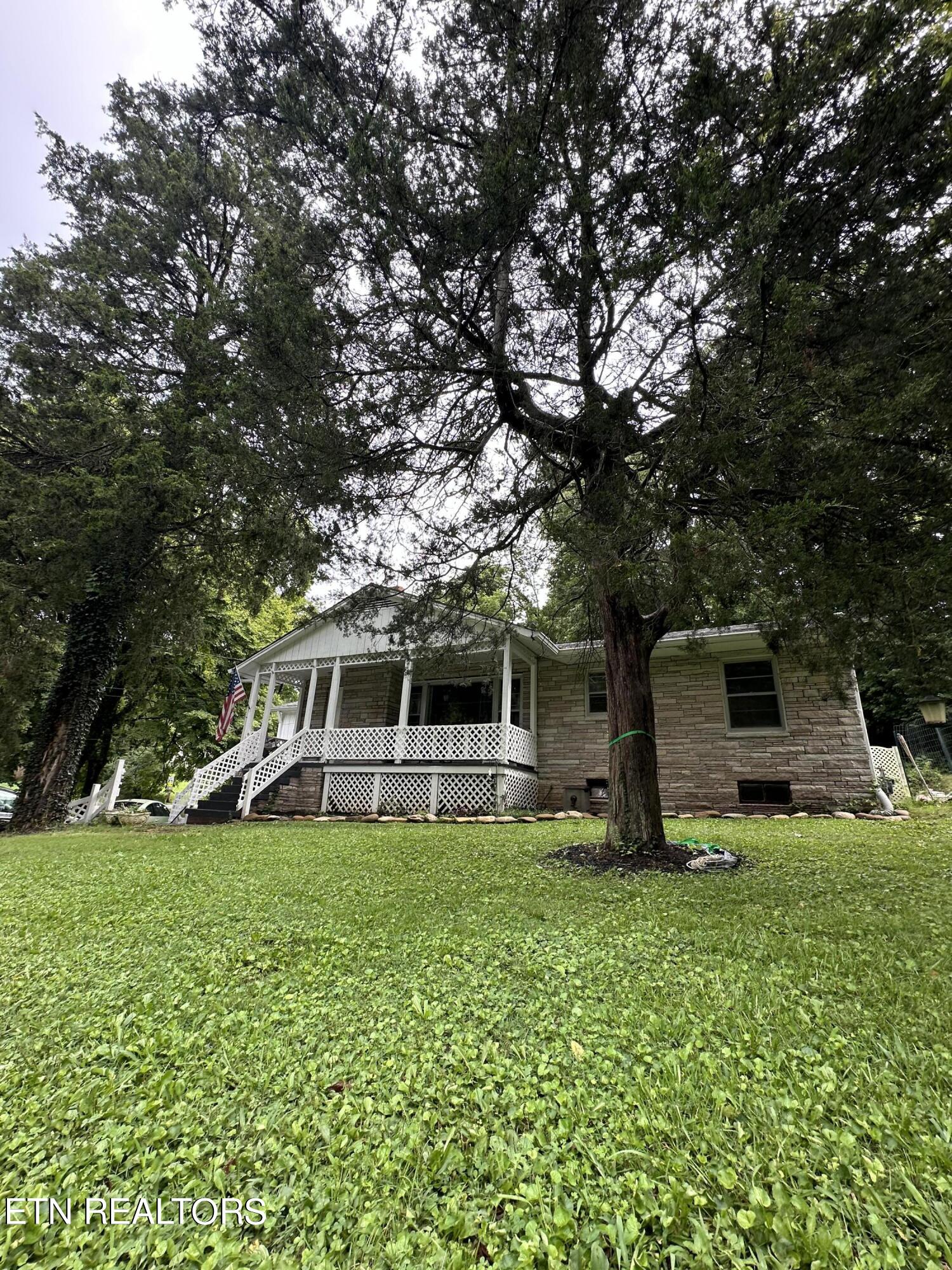Stone Rd, Knoxville, TN 37920