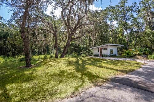156 N Saint Johns St, St Augustine, FL, 32084-3311 | Card Image