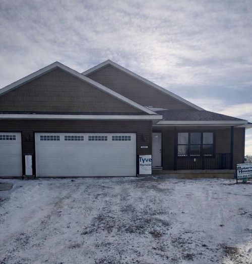 N6053 Westhaven Drive, Fond Du Lac, WI, 54937 | Card Image