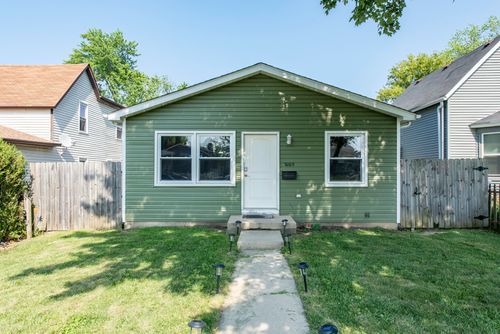 3009 Gilboa Ave, Zion, IL, 60099-3152 | Card Image