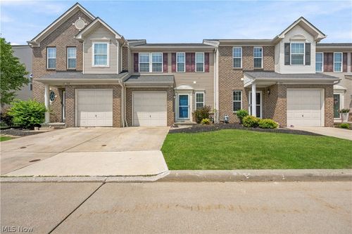 126 Rocky River Way, Berea, OH, 44017 | Card Image