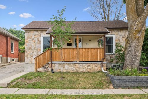 31 Bagot St, Guelph, ON, N1H5T2 | Card Image
