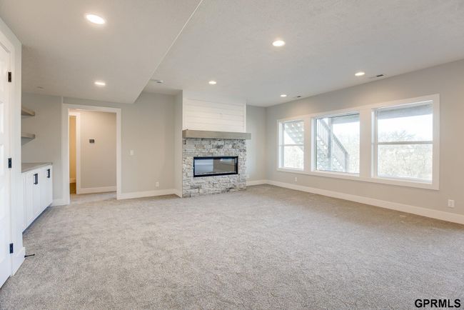 4093 George B Lake Pkwy, House other with 5 bedrooms, 4 bathrooms and 4 parking in Elkhorn NE | Image 34