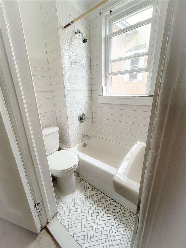 211 Washington Ave, Home with 4 bedrooms, 2 bathrooms and null parking in New Rochelle NY | Image 8