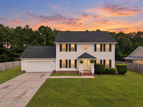 812 Commons Dr N, Jacksonville, NC, 28546-8146 | Card Image