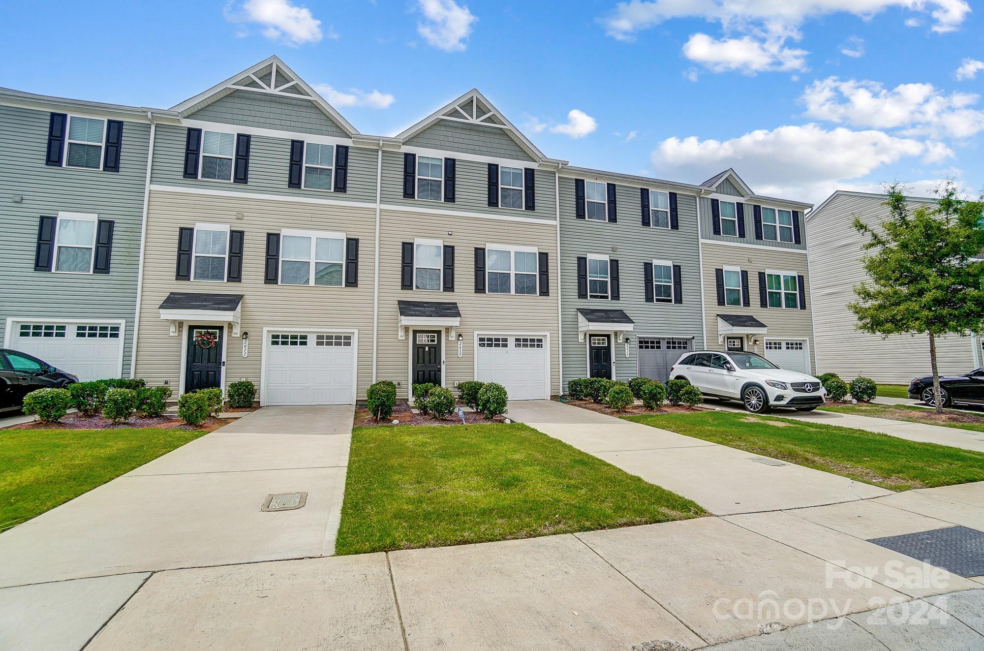 Mccurdy Trl, Charlotte, NC 28269