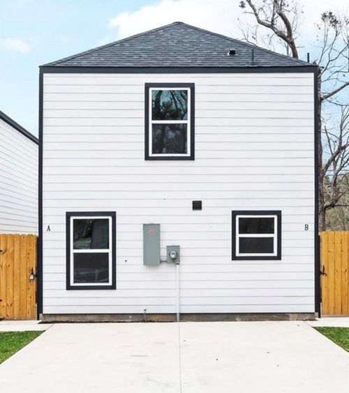 b-7804 Crestview Dr, Houston, TX, 77028-2504 | Card Image