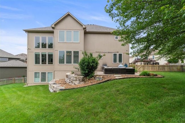 2704 Sw Gray Ln, House other with 5 bedrooms, 5 bathrooms and null parking in Lee's Summit MO | Image 34