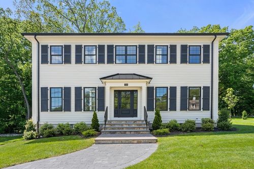 320 Lexington St, Waltham, MA, 02452-4614 | Card Image
