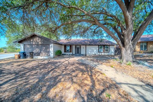8820 S Normandale St, Fort Worth, TX, 76116-4718 | Card Image
