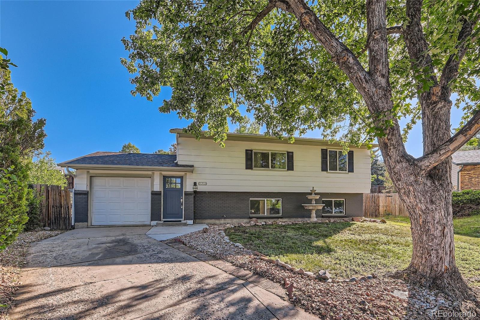 Residential in Aurora