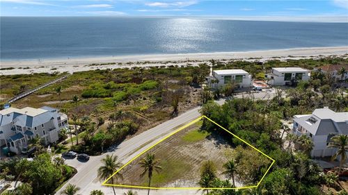 466 E Gulf Dr, SANIBEL, FL, 33957-7216 | Card Image