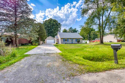 38055 Winkler St, Harrison Township, MI, 48045-5361 | Card Image