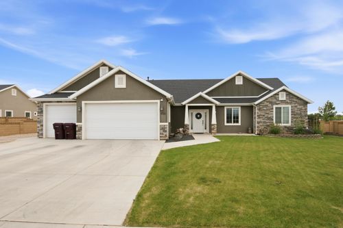 4769 N 2525 W, Cedar City, UT, 84721-8430 | Card Image