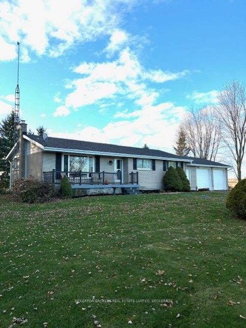 266 Airport Rd, Gananoque, ON, K7G2V3 | Card Image