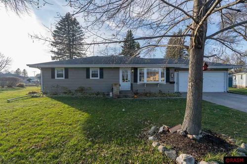 404 S 7th Street, Le Sueur, MN, 56058 | Card Image