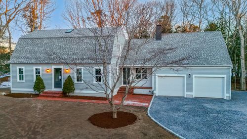 15 Jessica Way, East Falmouth, MA, 02536-5482 | Card Image