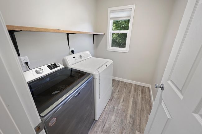 Laundry Room | Image 17