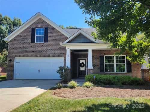8416 Olde Stonegate Ln, Mint Hill, NC, 28227-5593 | Card Image
