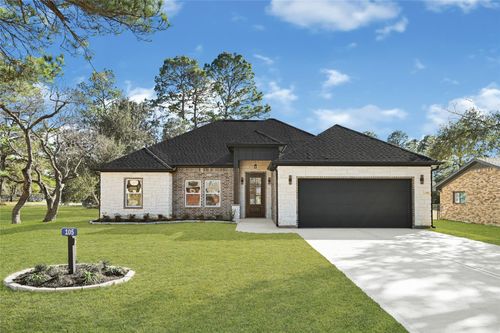 105 Bledsoe St, Prairie View, TX, 77445 | Card Image