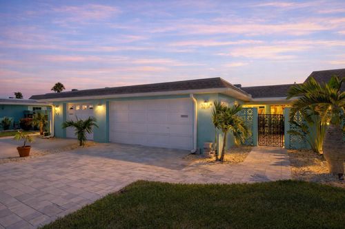 328 Boca Ciega Point Blvd S, ST PETERSBURG, FL, 33708-2724 | Card Image