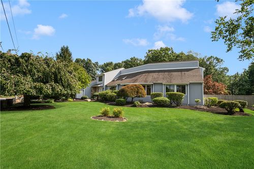30 Dutchess Dr, Cranston, RI, 02921-2100 | Card Image