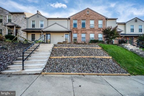 208 Morgantown Rd, READING, PA, 19611-1922 | Card Image