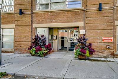 313 - 383 Adelaide St E, Condo with 1 bedrooms, 1 bathrooms and null parking in Toronto ON | Image 2