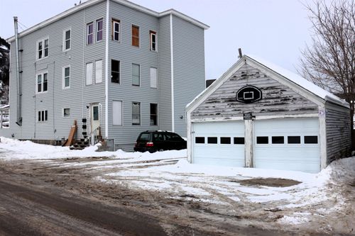 724 3rd Ave, Berlin, NH, 03570-1628 | Card Image