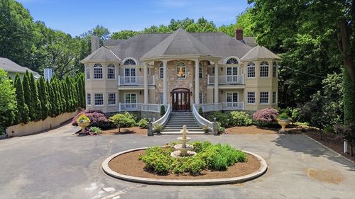 72 Charlemont St, Newton, MA, 02461-1908 | Card Image