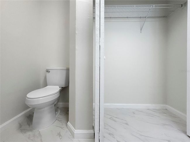 5136 Cedar Hammock Dr, House other with 2 bedrooms, 2 bathrooms and null parking in SARASOTA FL | Image 17