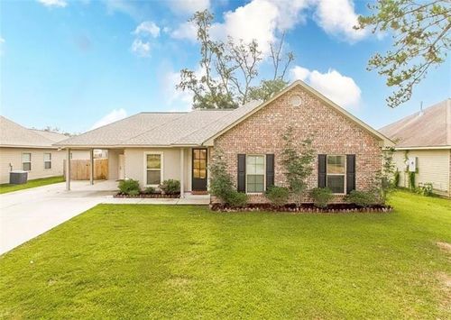 18162 Fox Hollow Loop, Hammond, LA, 70401-3719 | Card Image