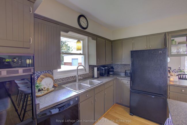7434 Wellington Road 10, House other with 3 bedrooms, 2 bathrooms and 10 parking in Moorefield ON | Image 10