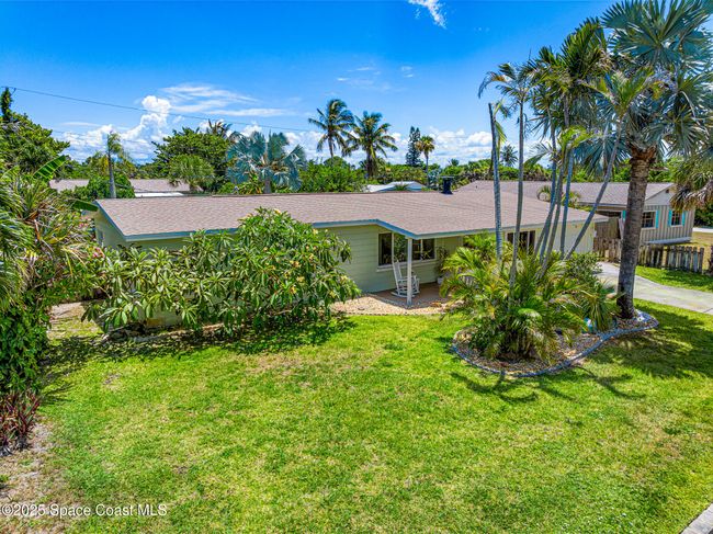 251 Avenida De La Vis, House other with 3 bedrooms, 1 bathrooms and null parking in Indialantic FL | Image 46
