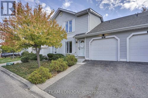 82-120 Centre St, London, ON, N6J4X4 | Card Image